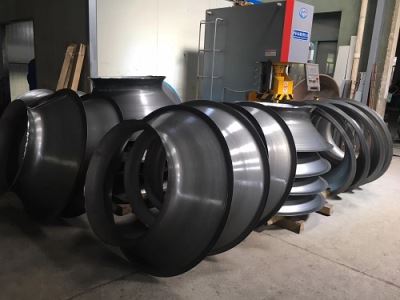 Fan spinning machine